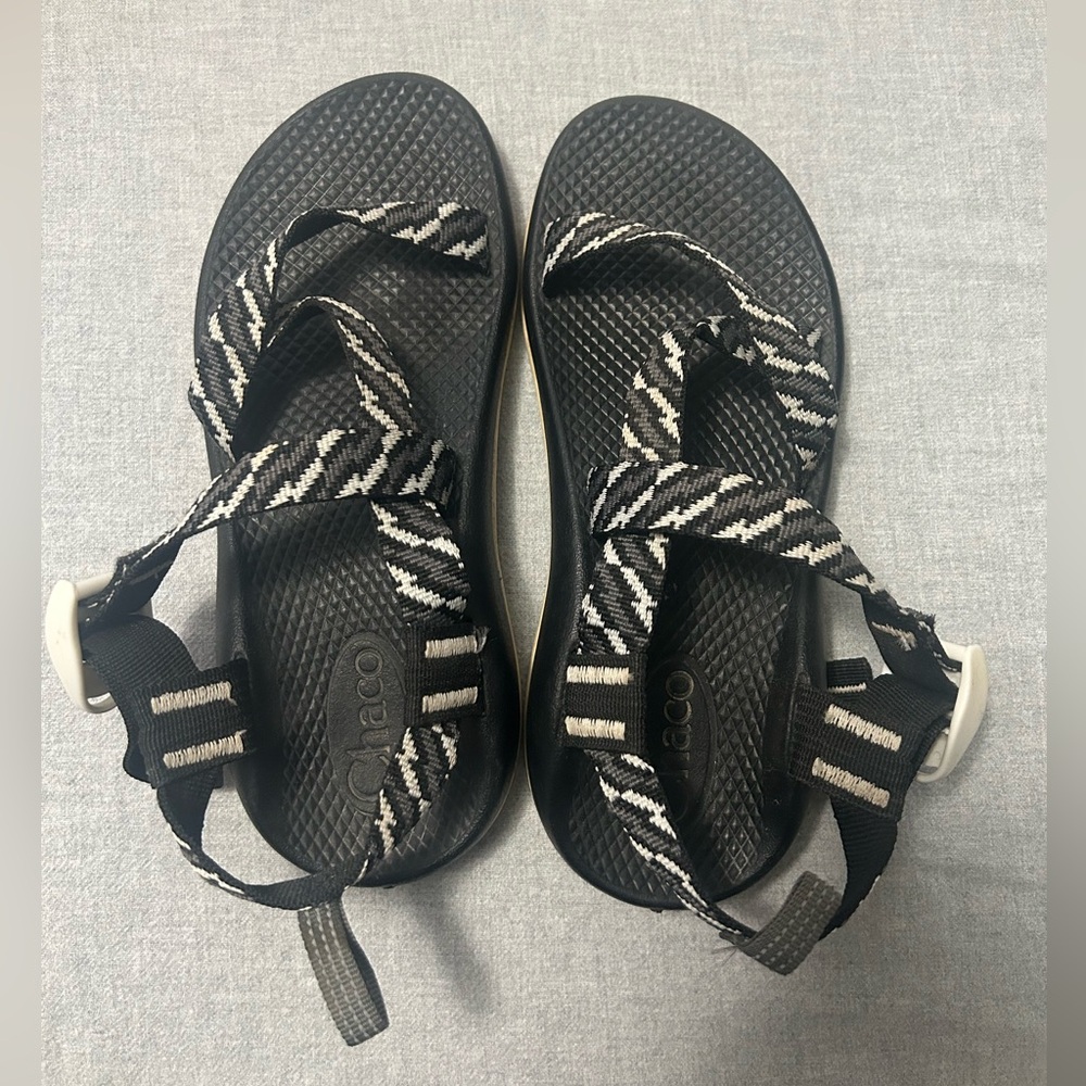 🌸 5/$15 chacos